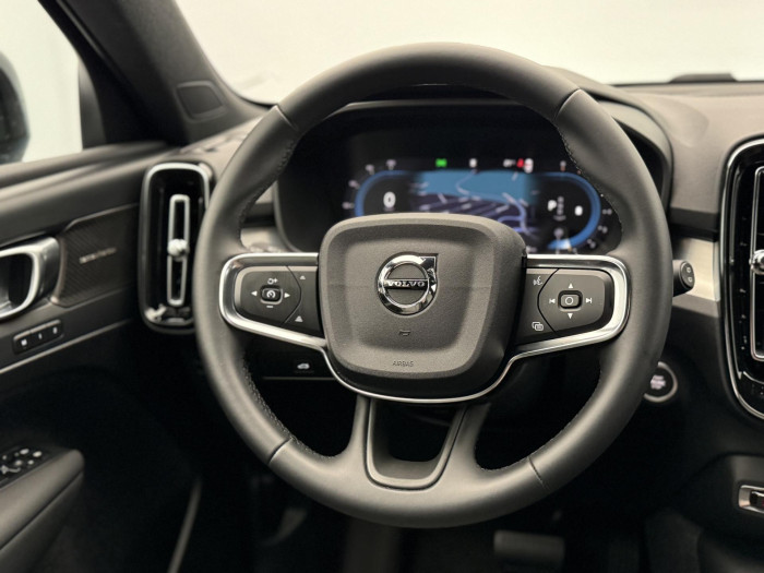 Volvo XC40 B3 DARK PLUS CZ 1.maj