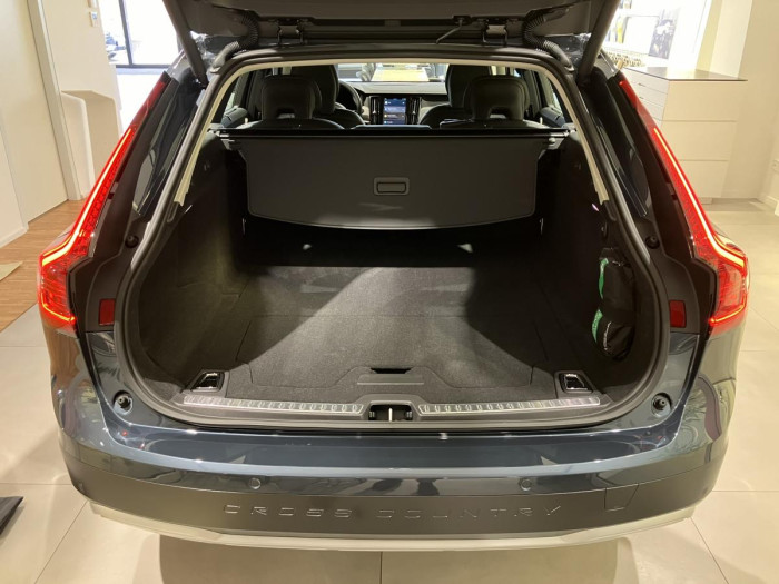 Volvo V90 B4 AWD AUT CROSS COUNTRY PLUS 2.0 Plus