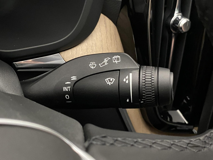 Volvo XC60 T6 AWD AUT DARK ULTRA