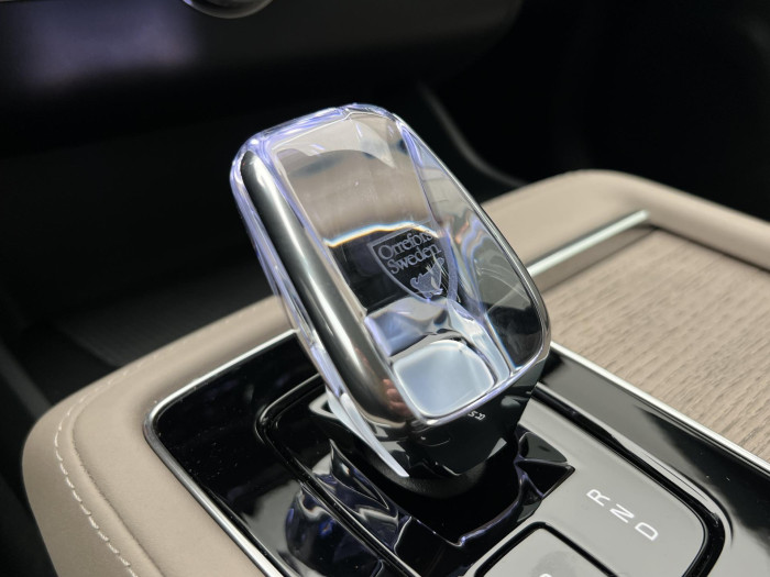 Volvo XC90 T8 AWD RECHARGE ULTRA DARK CZ