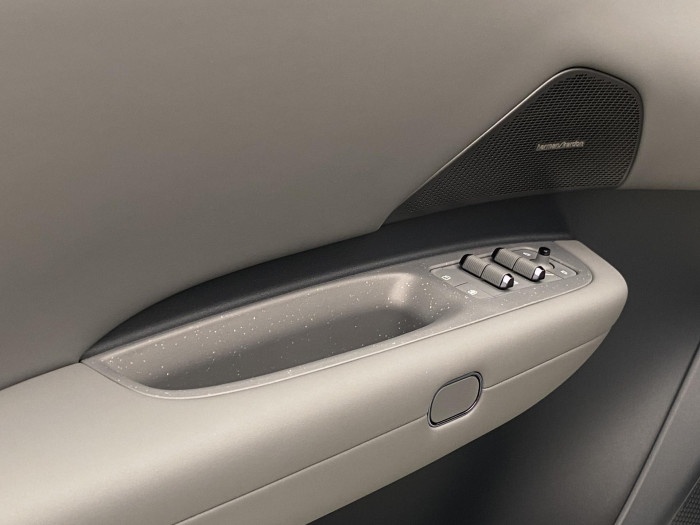 Lynk & Co 02 MORE EV