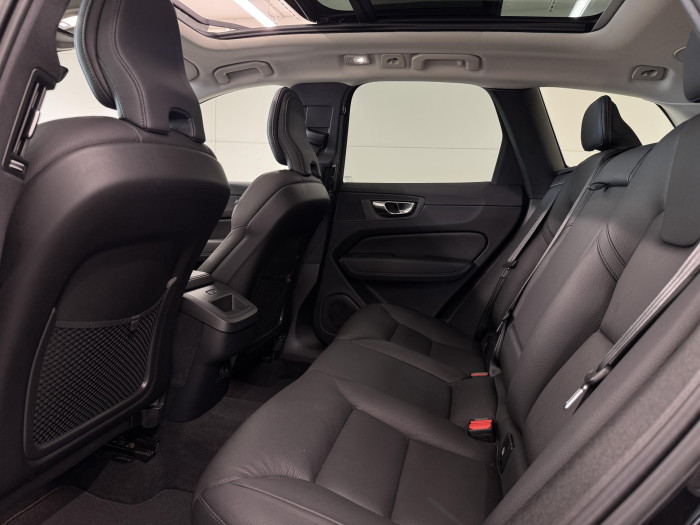 Volvo XC60 B4 AWD PLUS BRIGHT AUT