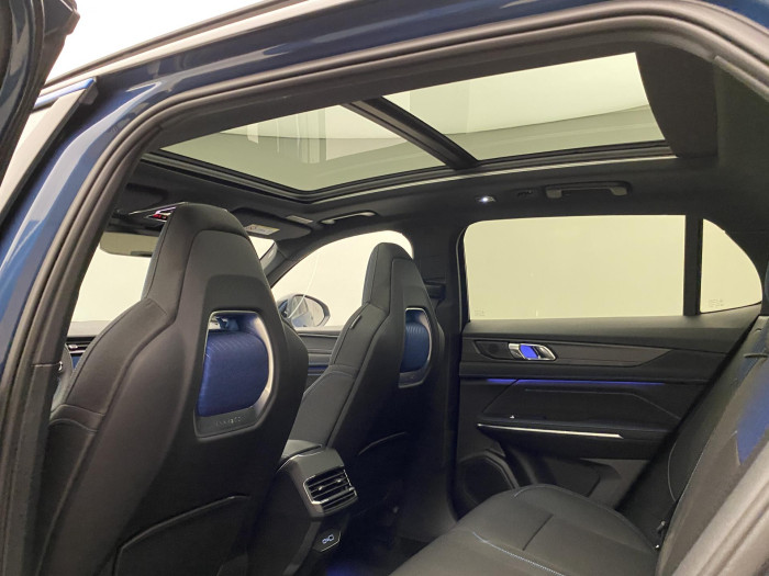 Lynk & Co 01 PHEV DCT AUT 1.maj