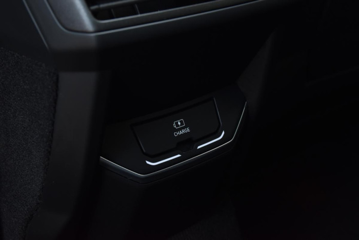 Lynk & Co 01 PHEV DCT AUT 1.maj.