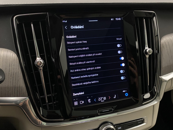Volvo V90 CC B4 AWD ULTIMATE CZ 1.maj 2.0 CC CC