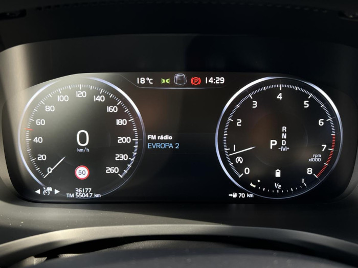 Volvo V60 B4 R-DESIGN Aut 1.maj.