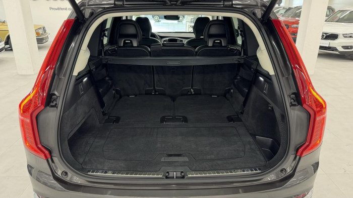 Volvo XC90 B5 AWD PLUS BRIGHT REZERVACE 2.0 Plus