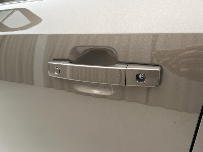 Land Rover Defender D250 SE AWD AUT CZ 3.0 d SE