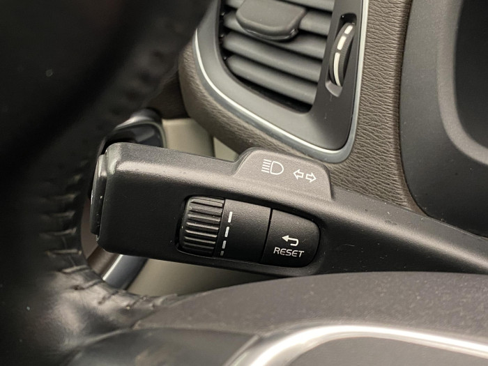 Volvo V40 D3 SUMMUM AUT 2.0 d Summum