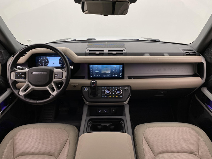 Land Rover Defender 110 P400 SE AWD AUT REZERVACE 3.0 SE