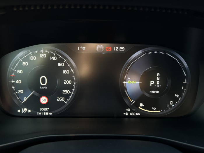 Volvo XC40 T5 R-DESIGN RECHARGE Aut 1.maj