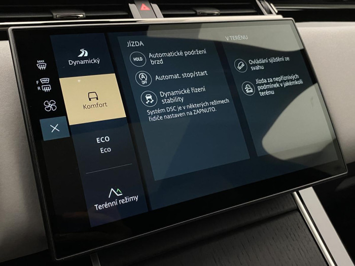 Land Rover Range Rover Velar D300 DYNAMIC SE AWD AUT 3.0 d Dynamic SE