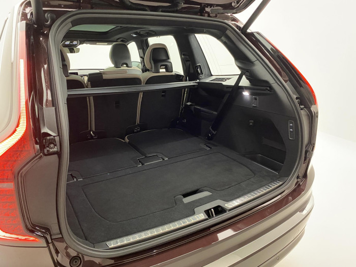 Volvo XC90 T8 AWD RECHARGE BRIGHT ULTRA 7