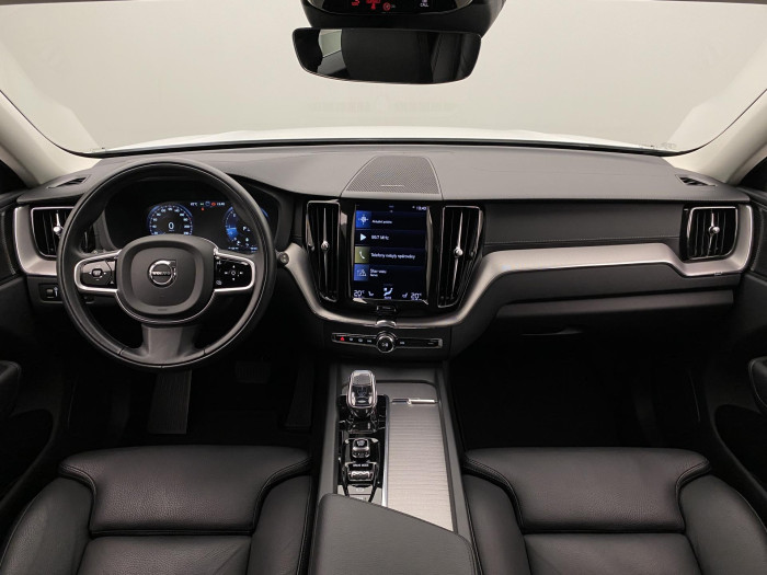 Volvo XC60 B5 INSCRIPTION AWD AUT 1.maj