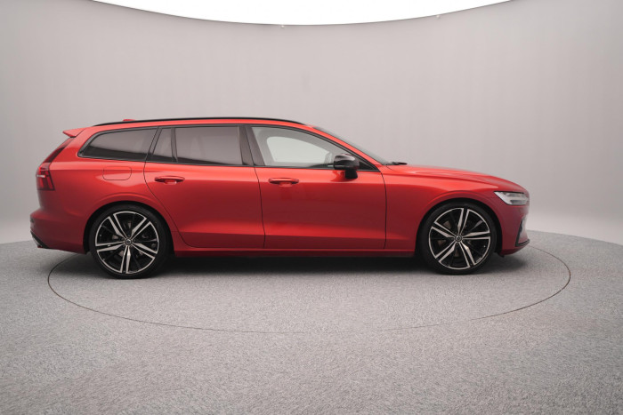 Volvo V60 T6 AWD R-DESIGN POLESTAR