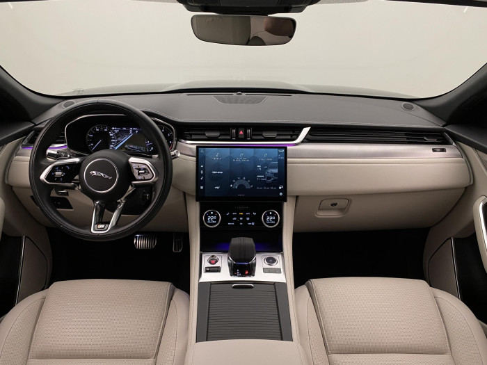 Jaguar F-Pace P250 AWD R-DYNAMIC REZERVACE 2.0 Dynamic