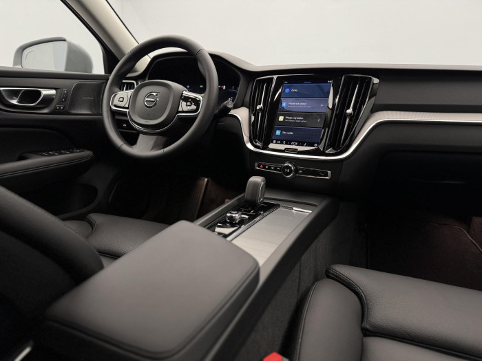 Volvo V60 CC B5 AWD BRIGHT AUT 1.maj 2.0 CC CC