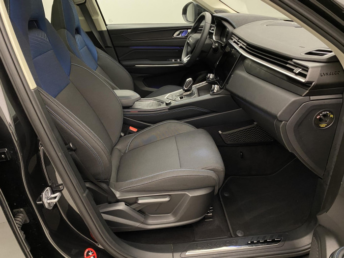 Lynk & Co 01 HEV DCT AUT 1.maj