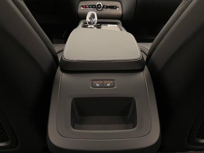 Volvo XC90 B5 AWD AUT BRIGHT PLUS 7míst 2.0 Plus