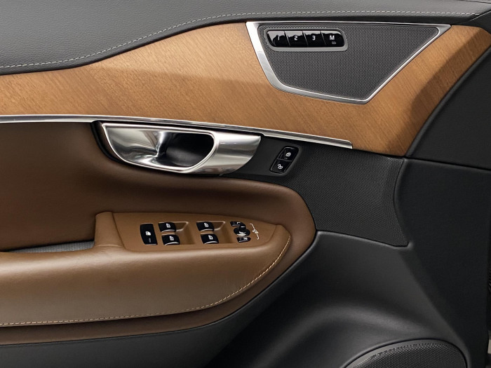 Volvo XC90 B5 AWD INSCRIPTION