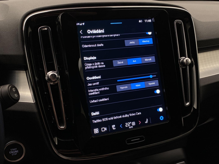 Volvo XC40 B3 DARK PLUS AUT CZ