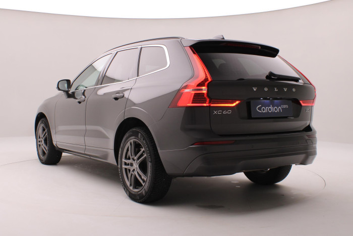 Volvo XC60 B5 AWD MOMENTUM AUT 2.0 Momentum