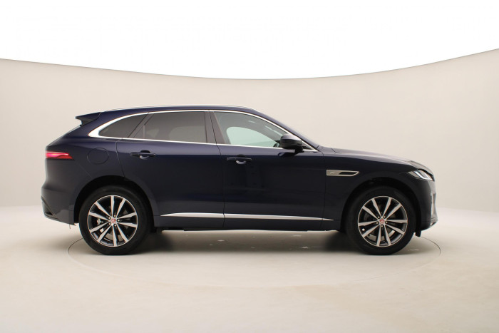 Jaguar F-Pace P250 AWD R-DYNAMIC REZERVACE 2.0 Dynamic