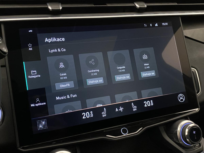 Lynk & Co 01 PHEV DCT AUT 1.maj