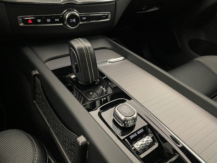 Volvo XC60 T8 AWD TWIN ENGINE R-DESIGN