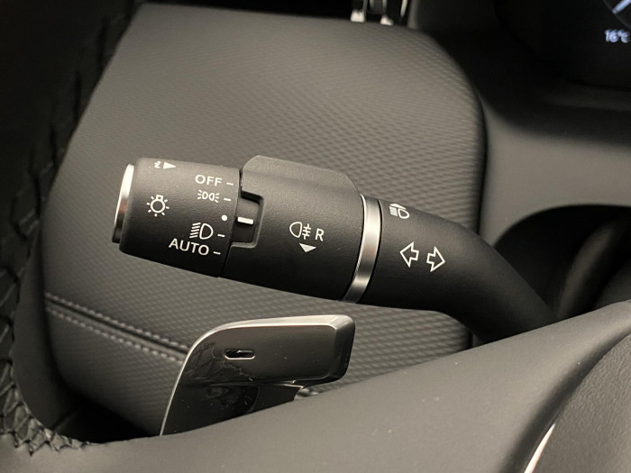 Land Rover Discovery Sport D200 DYNAMIC SE AWD AUT 2.0 d Dynamic SE