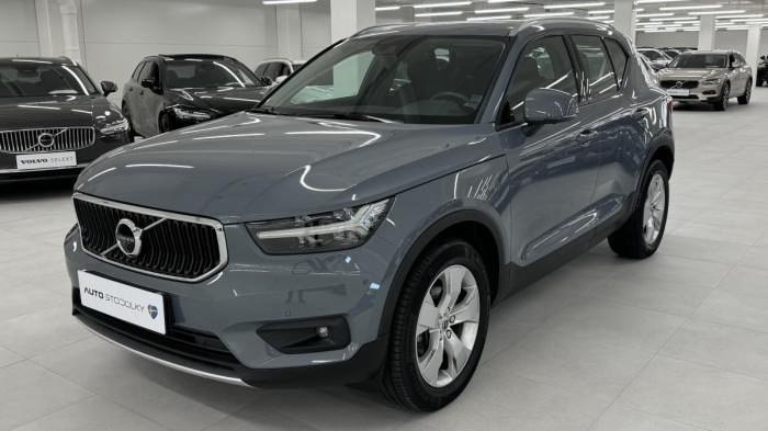 Volvo XC40 T2 MOMENTUM ADVANCED REZERVACE 1.5 Momentum
