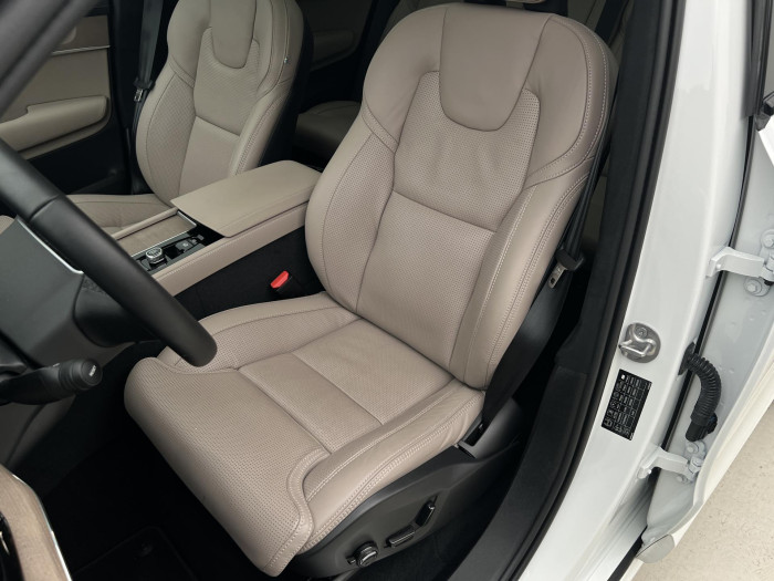 Volvo XC90 T8 AWD RECHARGE ULTRA DARK CZ