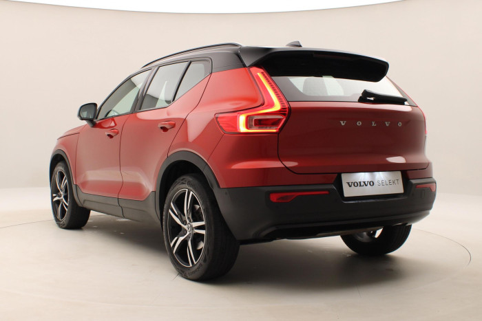 Volvo XC40 B5 AWD R-DESIGN AUT CZ 1.maj.