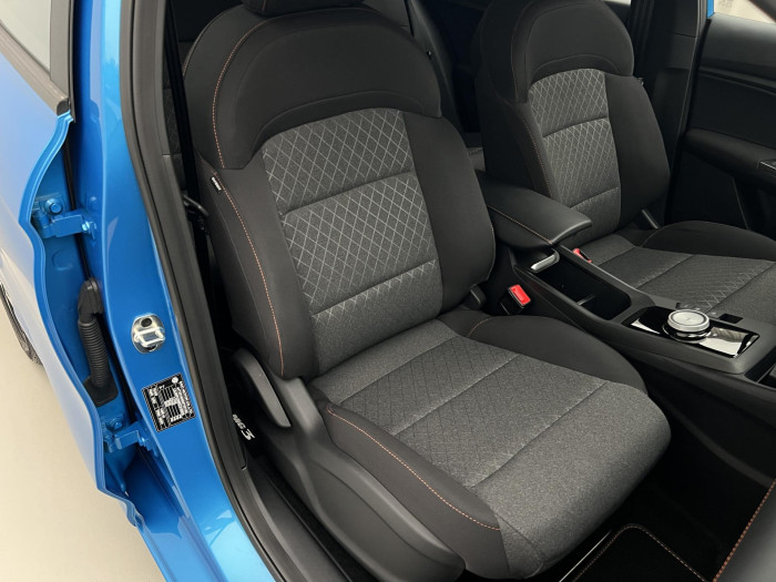 MG MG3 1.5 EMOTION Hybrid+ AUT CZ