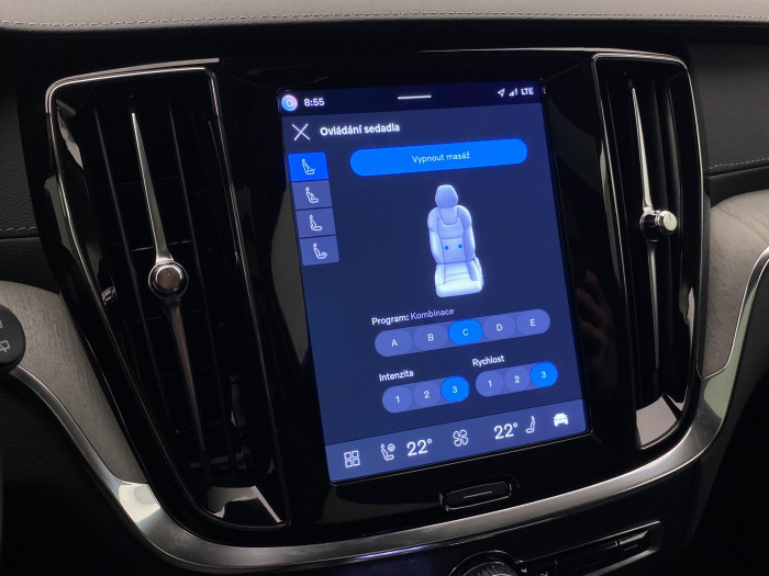 Volvo V60 T8 AWD PLUG-IN BRIGHT ULTRA CZ