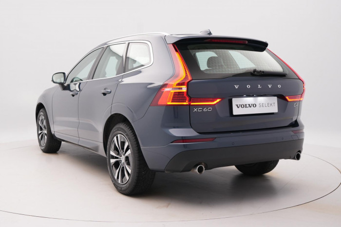 Volvo XC60 D4 MOMENTUM PRO REZERVACE 2.0 d Momentum