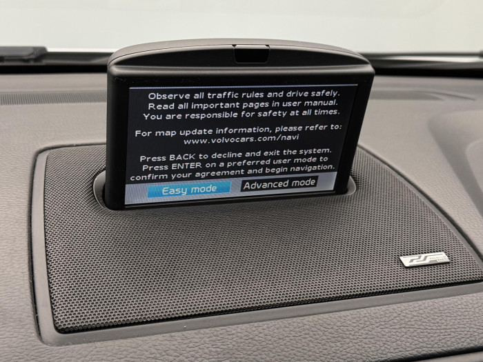 Volvo XC90 D5 AWD SUMMUM AUT 7 míst CZ 2.4 d Summum