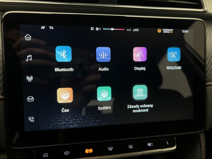 MG ZS 1.5 ESSENTIAL PLUS CZ 1.maj.