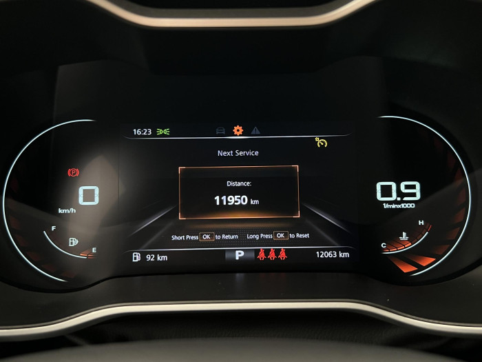 MG ZS 1.0T EXCLUSIVE AUT CZ 1.maj. 1.0 Exclusive