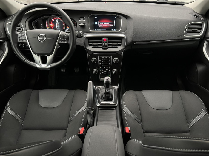 Volvo V40 D4 MOMENTUM AUT 2.0 d Momentum