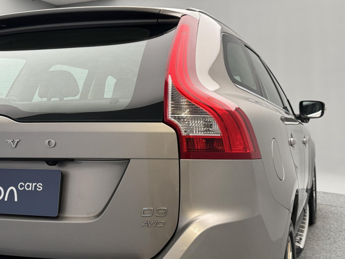 Volvo XC60 D3 AWD SUMMUM AUT CZ 2.4 d Summum