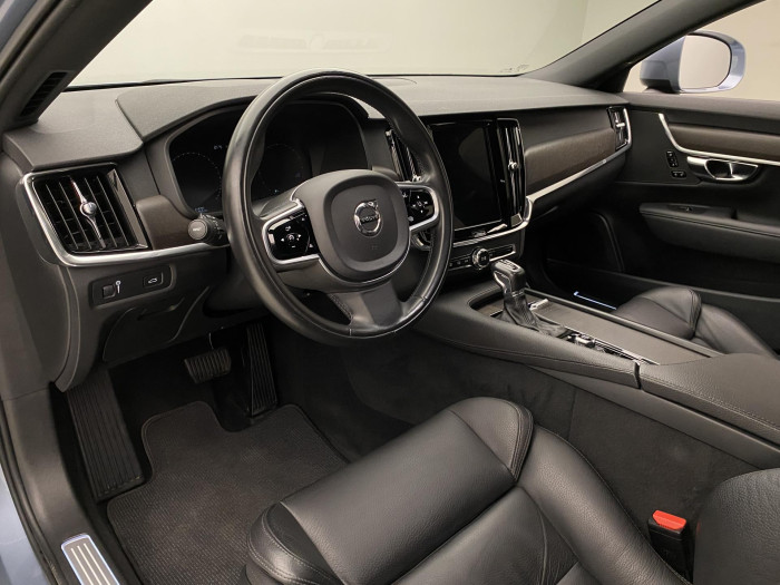 Volvo V90 CC D4 AWD MOMENTUM AUT 2.0 d CC CC Momentum