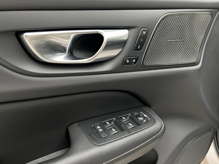 Volvo V60 T6 AWD AUT RECHARGE DARK ULTRA