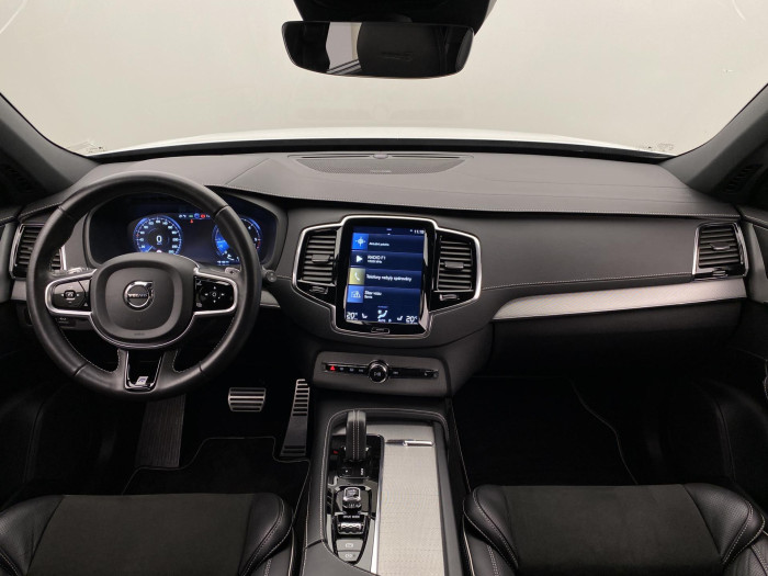 Volvo XC90 B5 AWD R-DESIGN AUT CZ