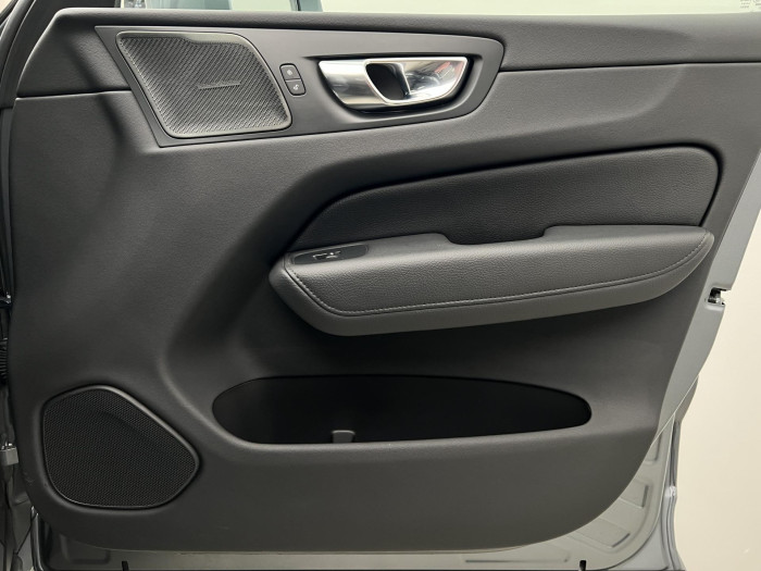Volvo XC60 B4 AWD MOMENTUM POLESTAR AUT 2.0 Momentum