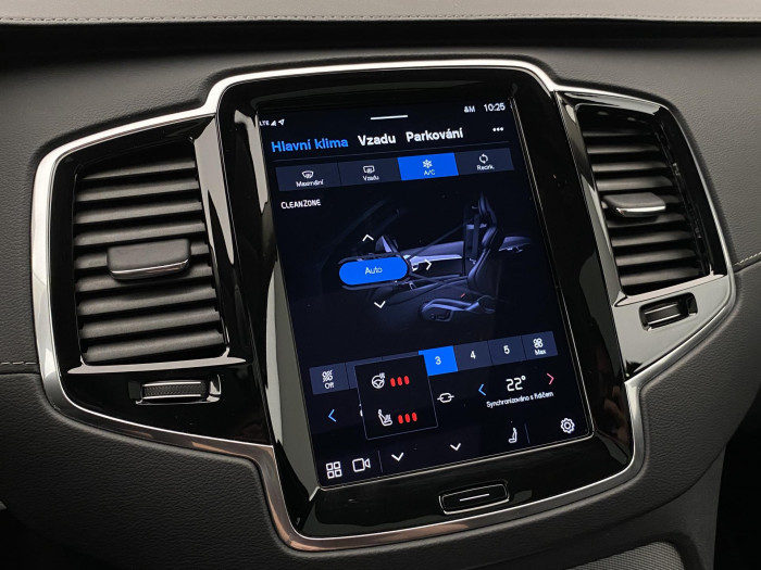 Volvo XC90 T8 AWD RECHARGE PLUS DARK AUT