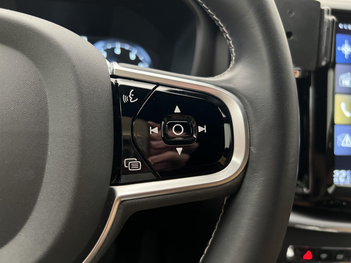 Volvo XC60 T5 AWD MOMENTUM PRO AUT 2.0 Momentum