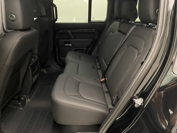 Land Rover Defender 110 D200 S AWD AUT 3.0 d