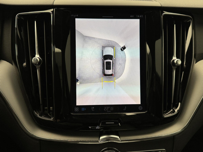 Volvo XC60 B5 AWD DARK PLUS AUT