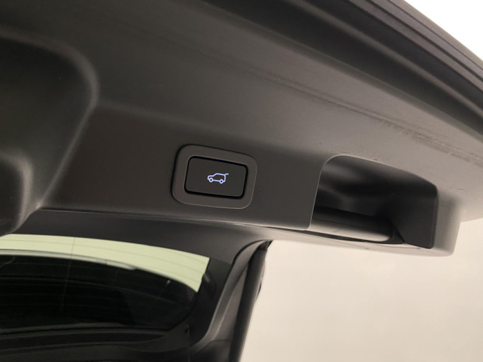 Jaguar F-Pace D300 S R-DYNAMIC AWD REZERVACE 3.0 d Dynamic